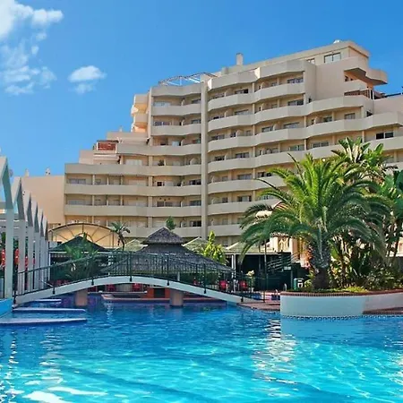 Appartement Benal Holidays