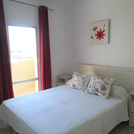 Benal Holidays Appartement *
