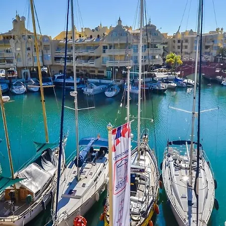 Appartement Benal Holidays